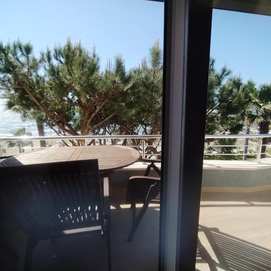 Mia'S Sea View Apartment 골렘 외부 사진