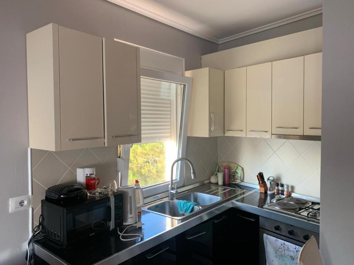 Mia'S Sea View Apartment 골렘 외부 사진