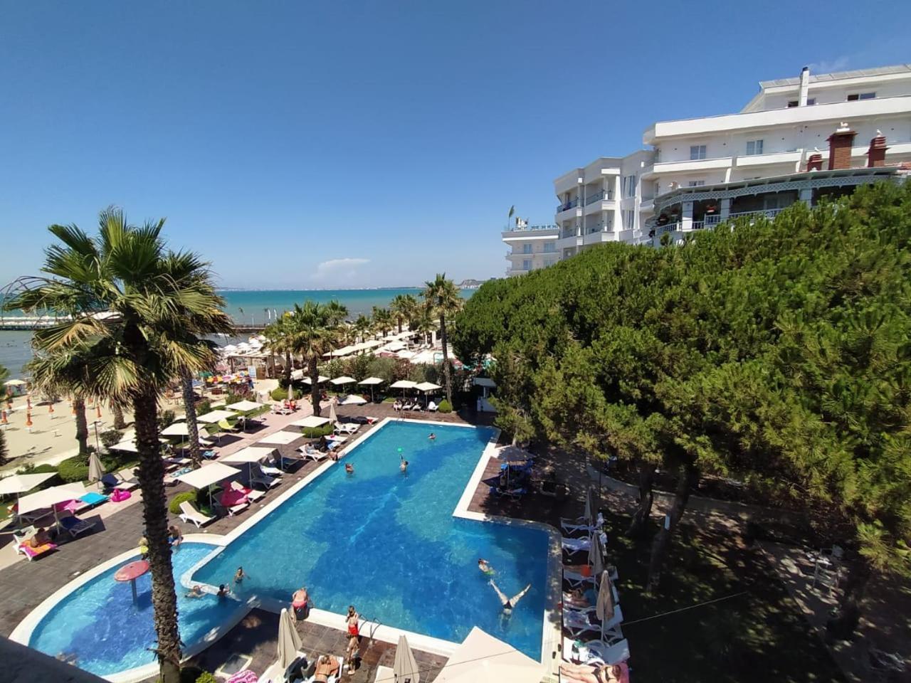 Mia'S Sea View Apartment 골렘 객실 사진